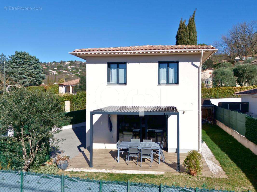 Maison à MONTAUROUX