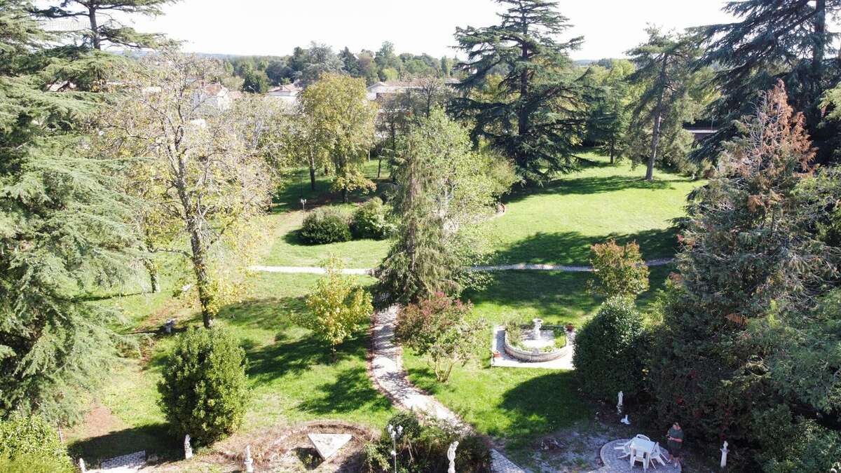 Maison à LA ROCHEFOUCAULD