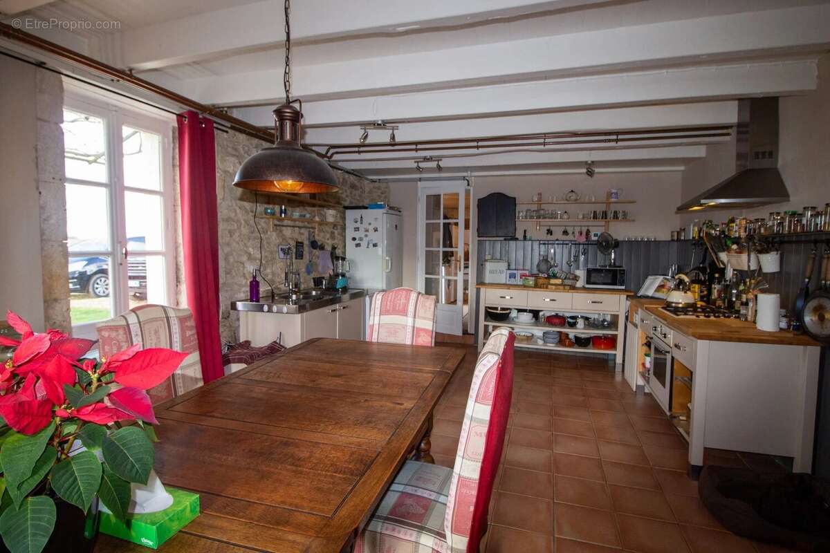 Maison à VERTEILLAC