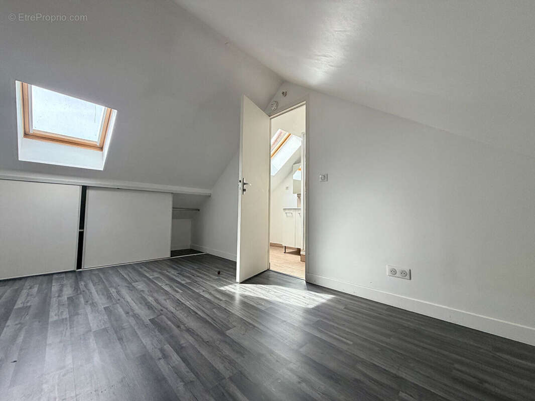 Appartement à LE PERRAY-EN-YVELINES