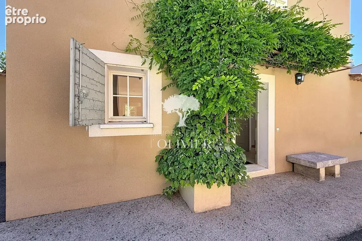 Maison 5 pièces 114 m² à vendre à Saint-Saturnin-Les-Apt (84490) - photo 2