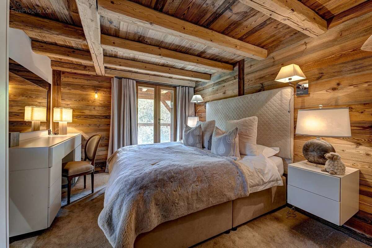 Maison à ARACHES-LA-FRASSE