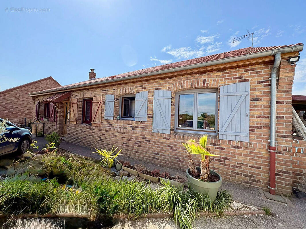 Maison à AVELUY