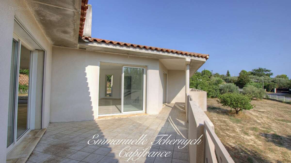 Maison à vendre Istres – Vue sur l’Étang de l’Olivier – Maison 143m² – Terrain 2 050 m² - photo 5