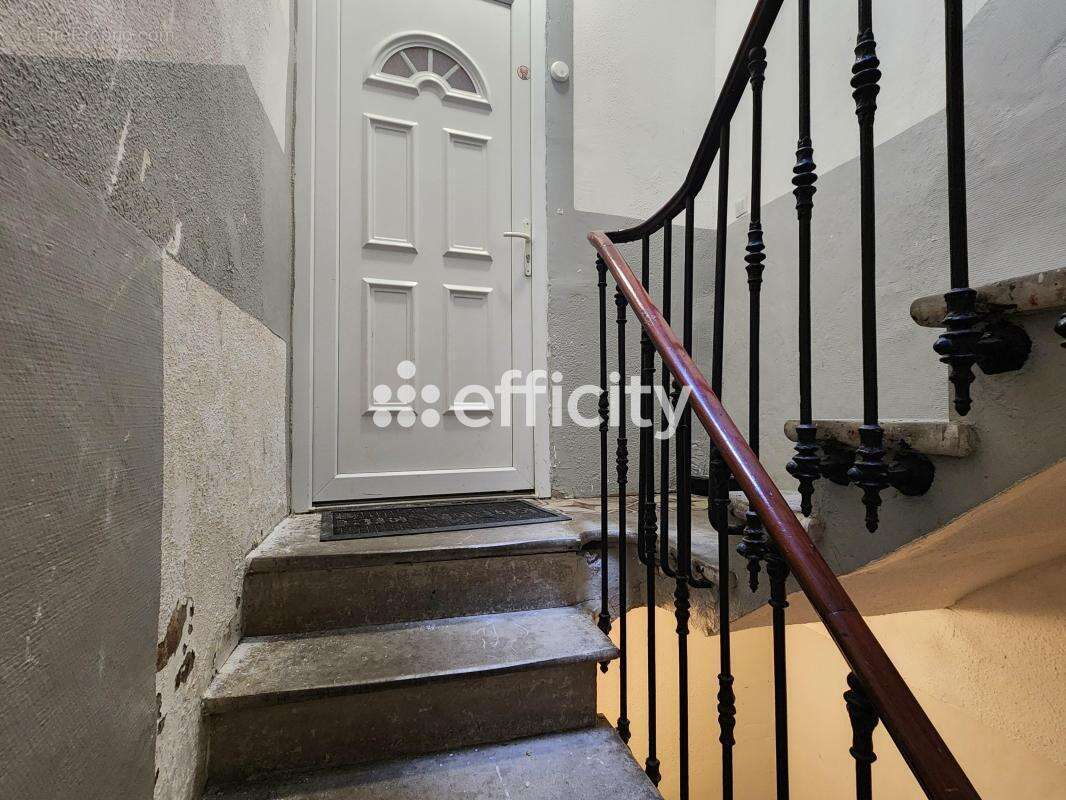 Appartement 270 m² à Beziers  - photo 8