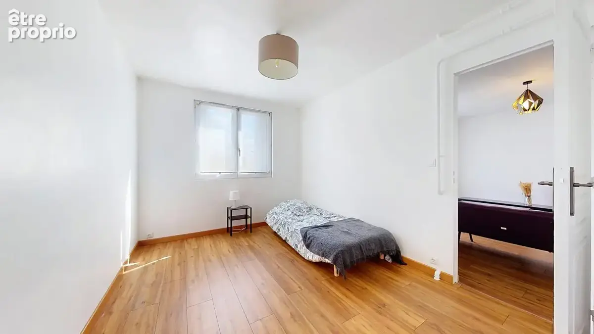 A VENDRE - Europe- Appartement de Type 4 avec BALCON et CAVE - photo 5