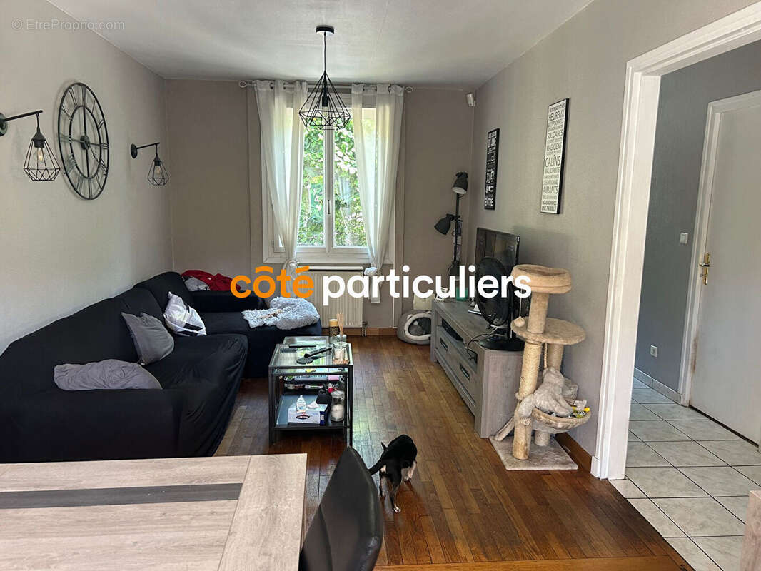 Maison à VILLENEUVE-LE-ROI