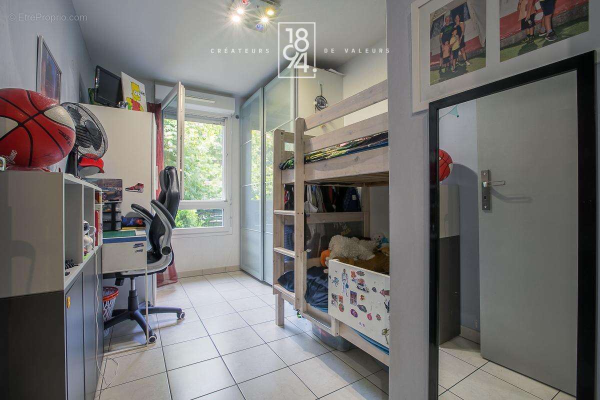Appartement à MARSEILLE-11E