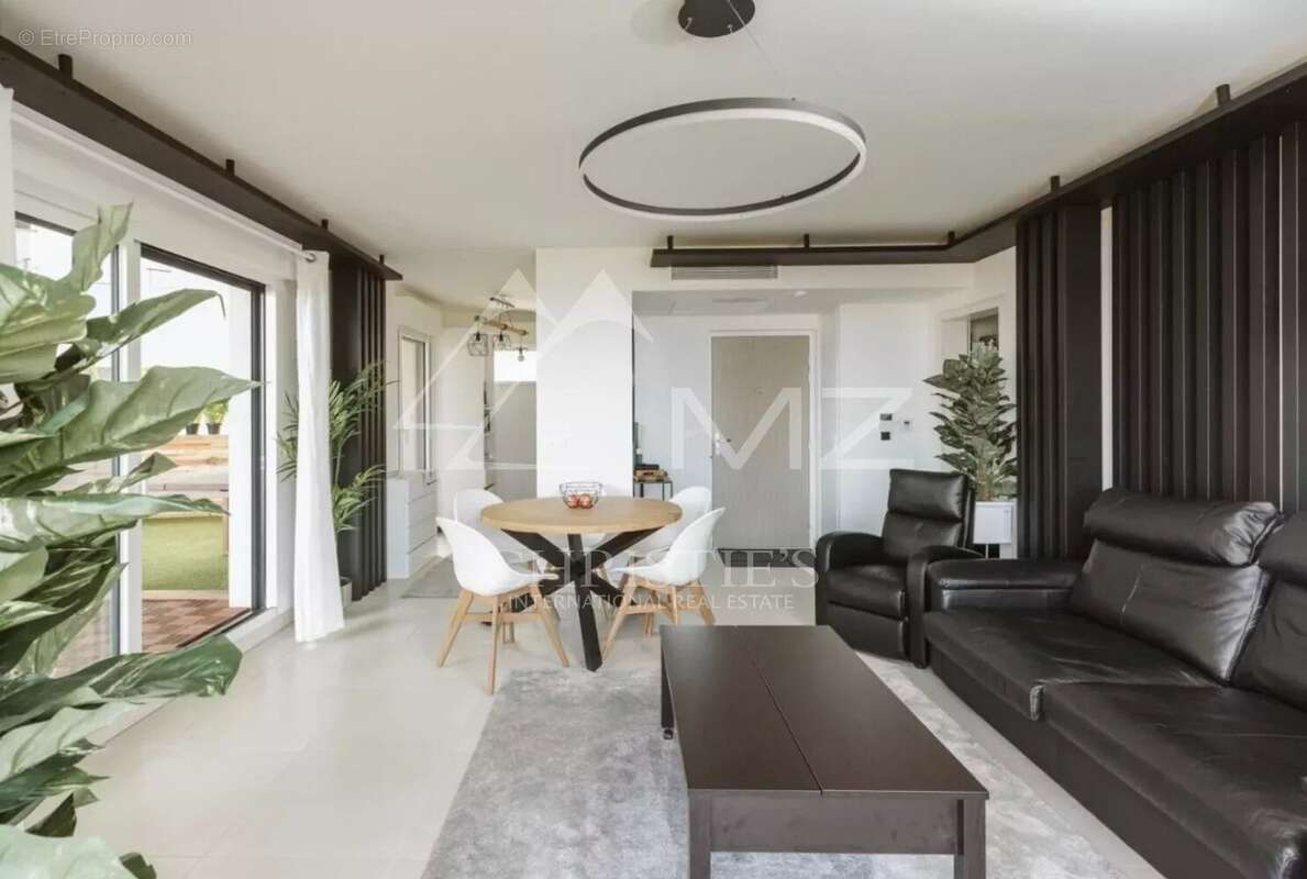 Appartement à BEAUSOLEIL