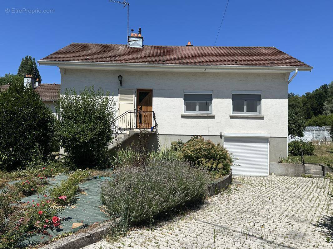 Maison à PONT-DE-ROIDE