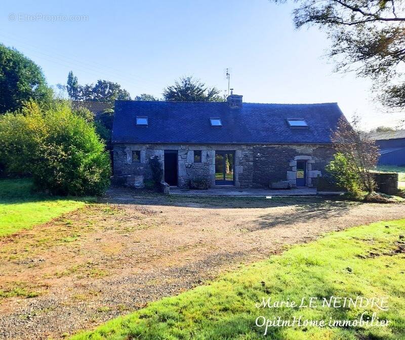 Maison à KERGRIST-MOELOU