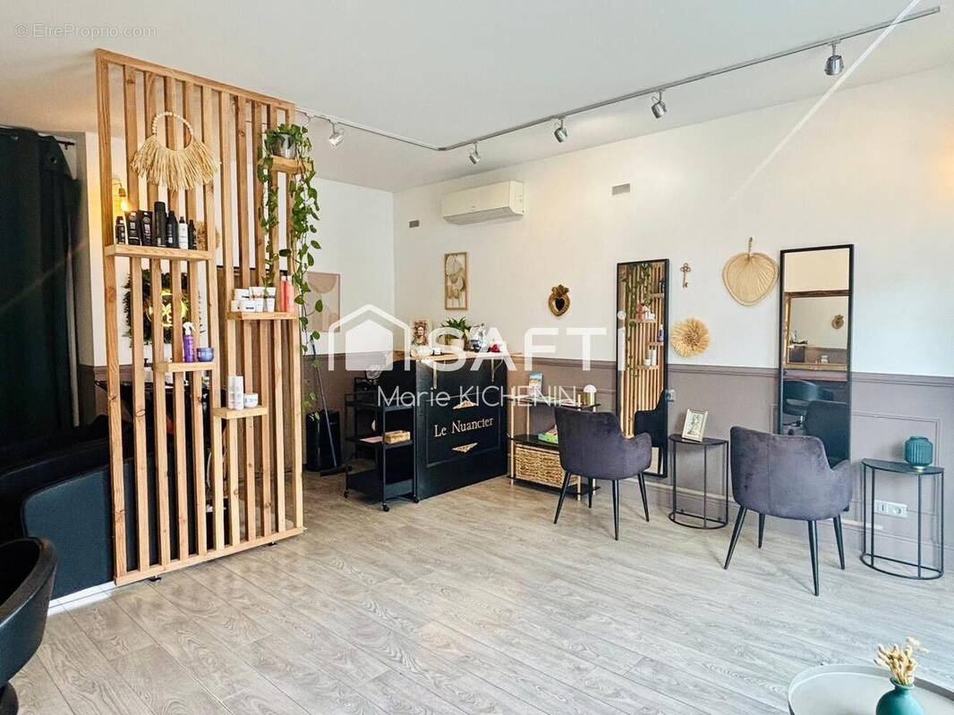 Photo 1 - Commerce à GUJAN-MESTRAS