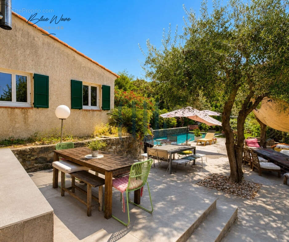 Grimaud   guerrevieille   propriété de caractère avec vue mer à quelques pas des plages - photo 7