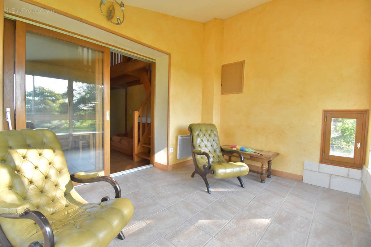 Maison à DORNES