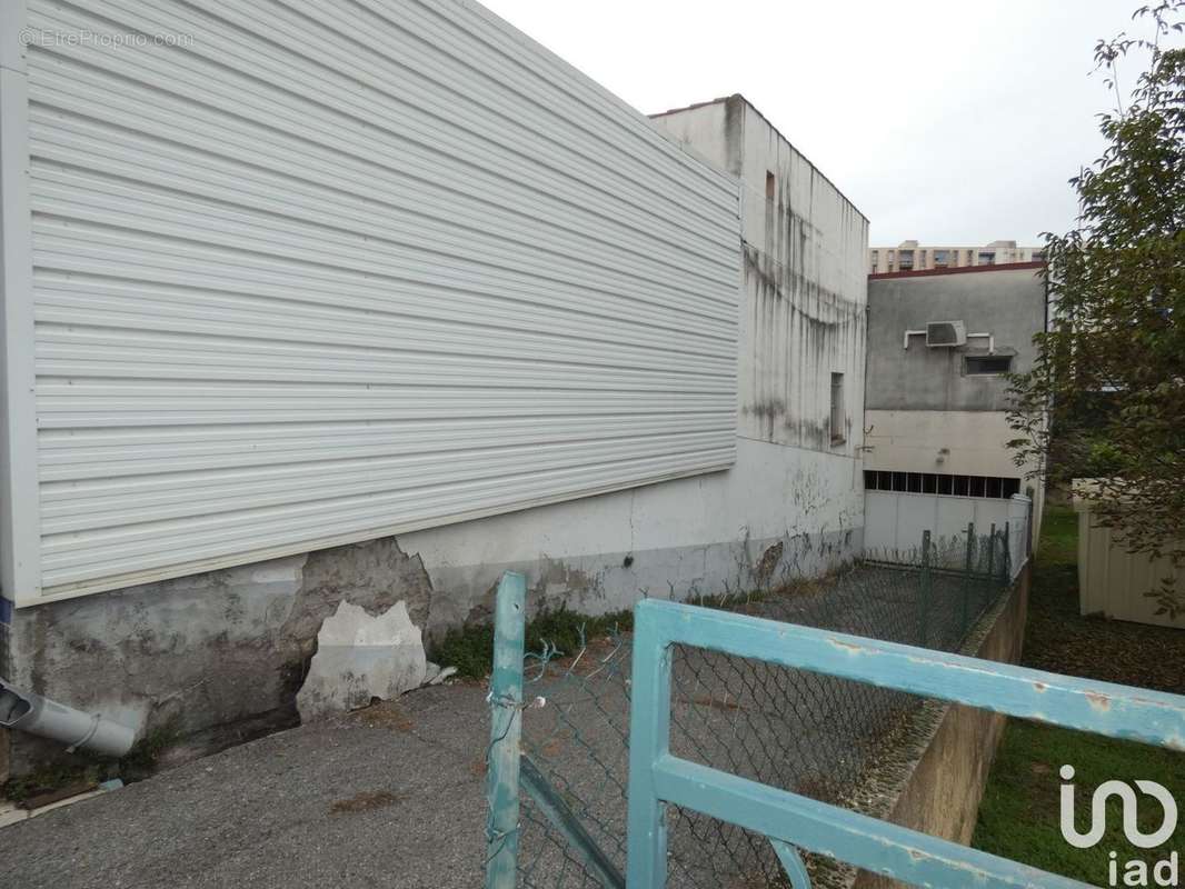 Photo 3 - Commerce à ALES