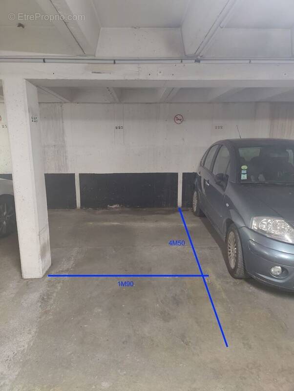 Parking à PARIS-13E
