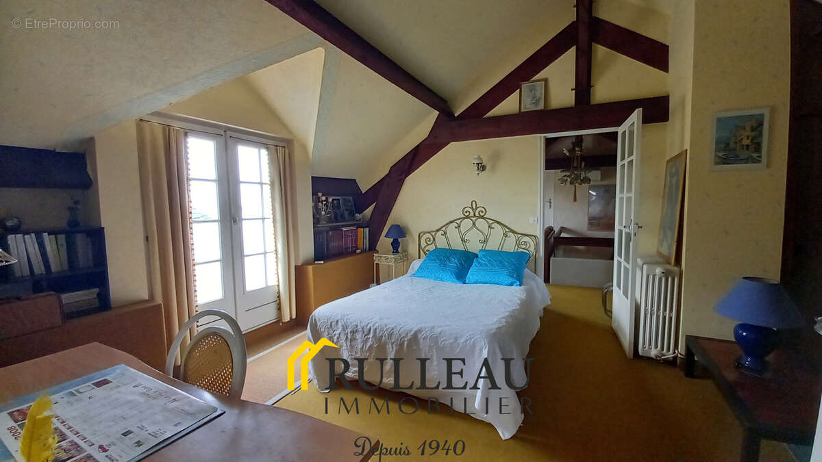 Maison à SAINT-MARTIN-LACAUSSADE