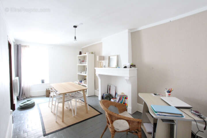 Appartement à LA CHARITE-SUR-LOIRE
