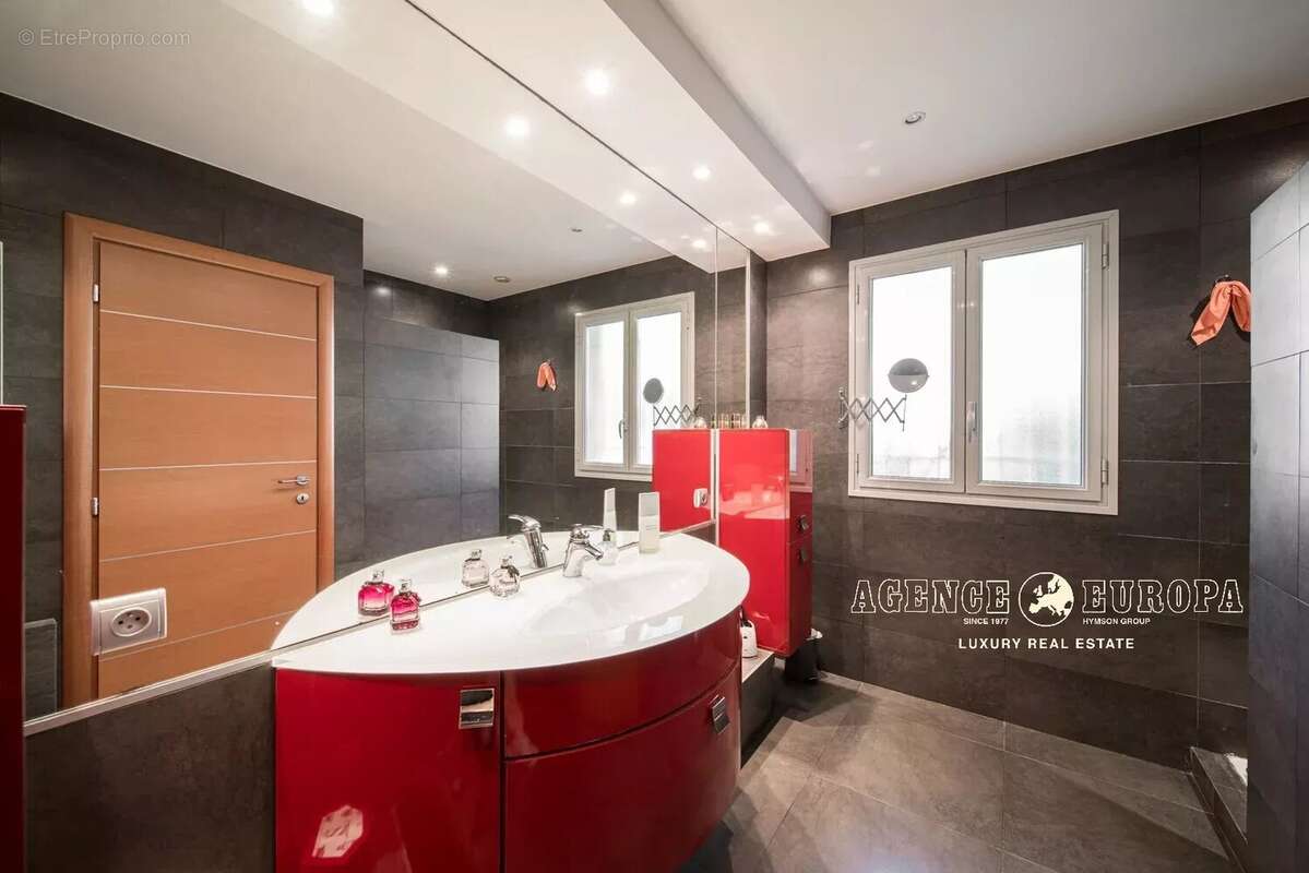 Maison à MOUGINS