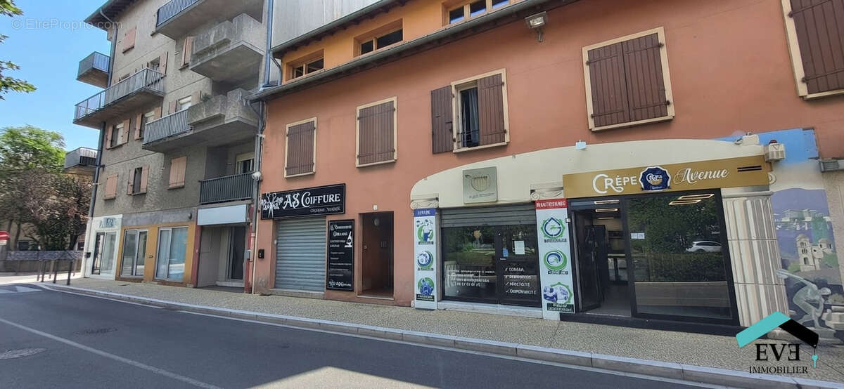 Local commercial Péage De Roussillon 31 m2 - photo 2