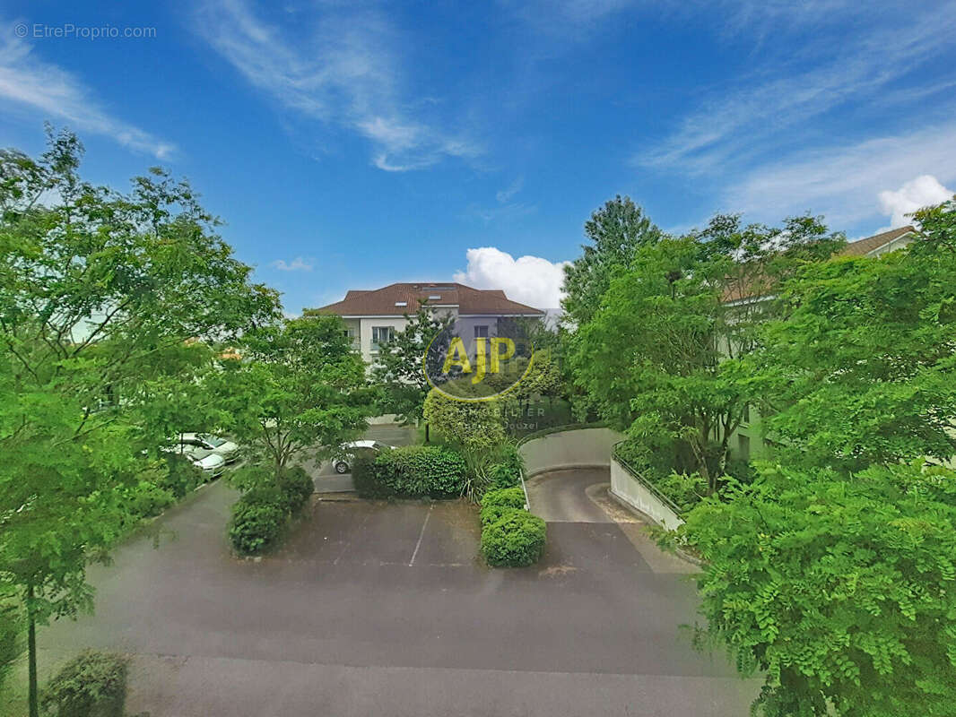 Appartement à SAINT-SEBASTIEN-SUR-LOIRE