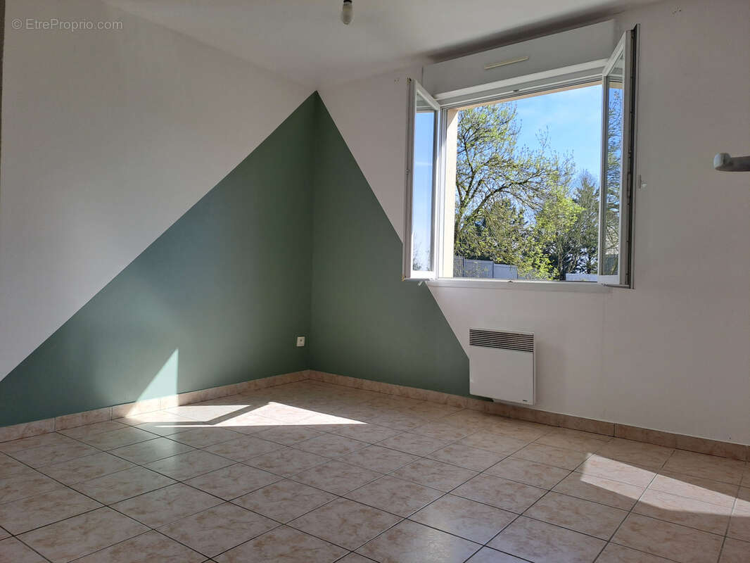 Maison à LA ROUXIERE