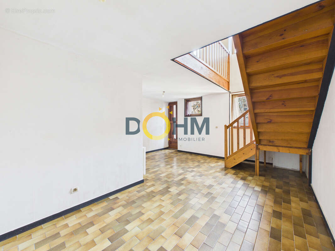 Appartement à SAINT-ETIENNE