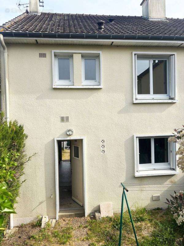 Appartement à CERANS-FOULLETOURTE