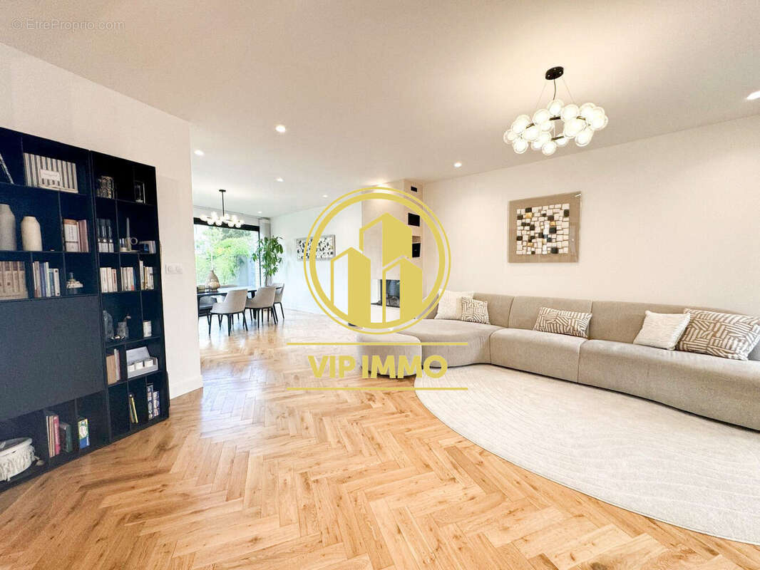 Maison à MARCQ-EN-BAROEUL