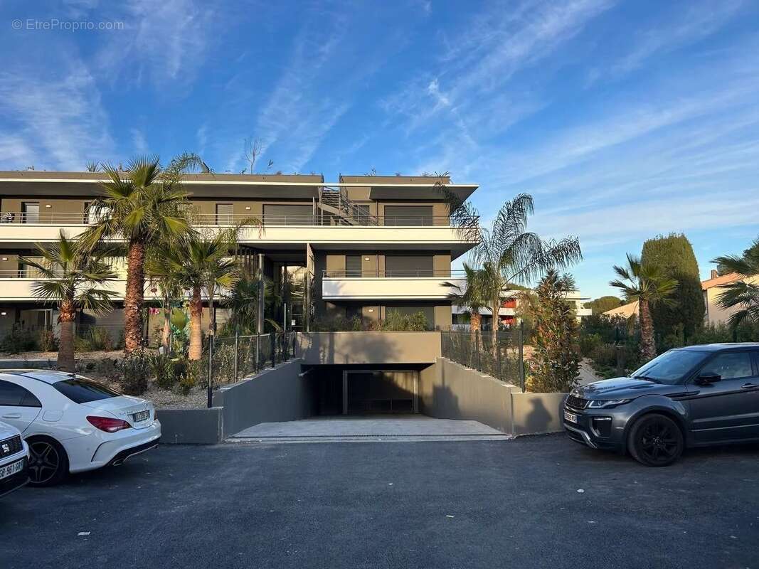 Appartement à VILLENEUVE-LOUBET