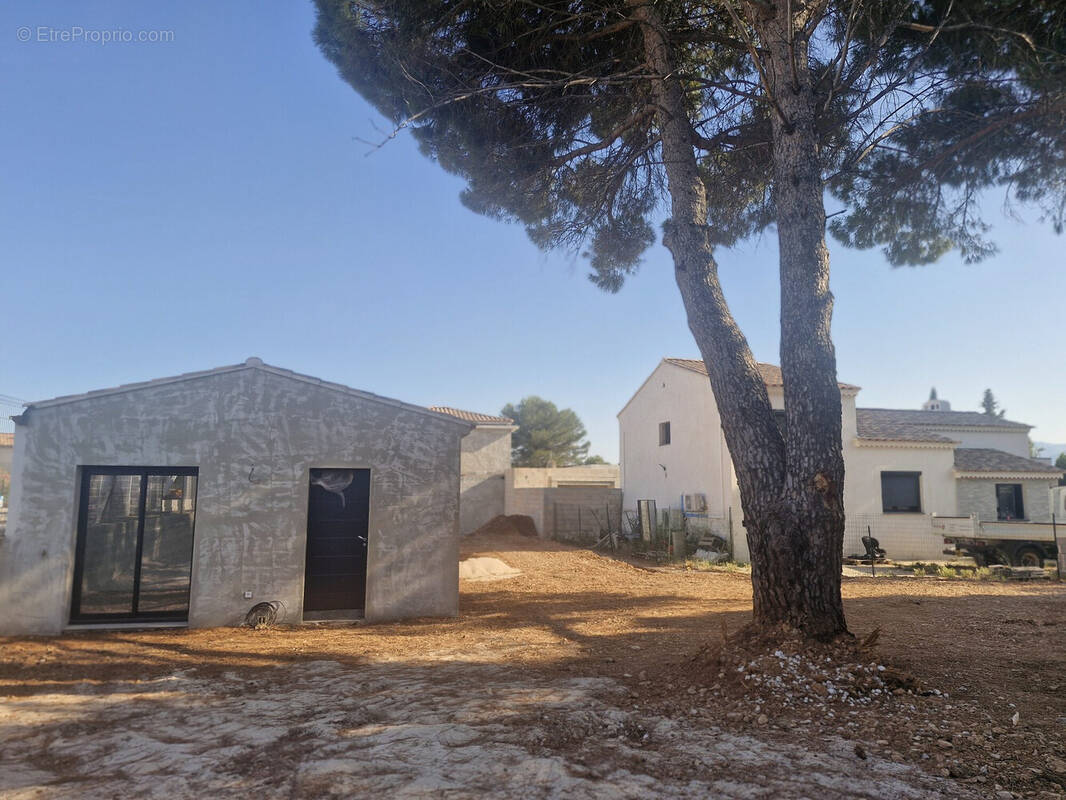 Maison à CUERS