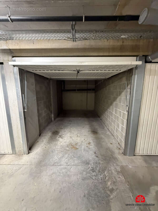 Parking à RILLIEUX-LA-PAPE