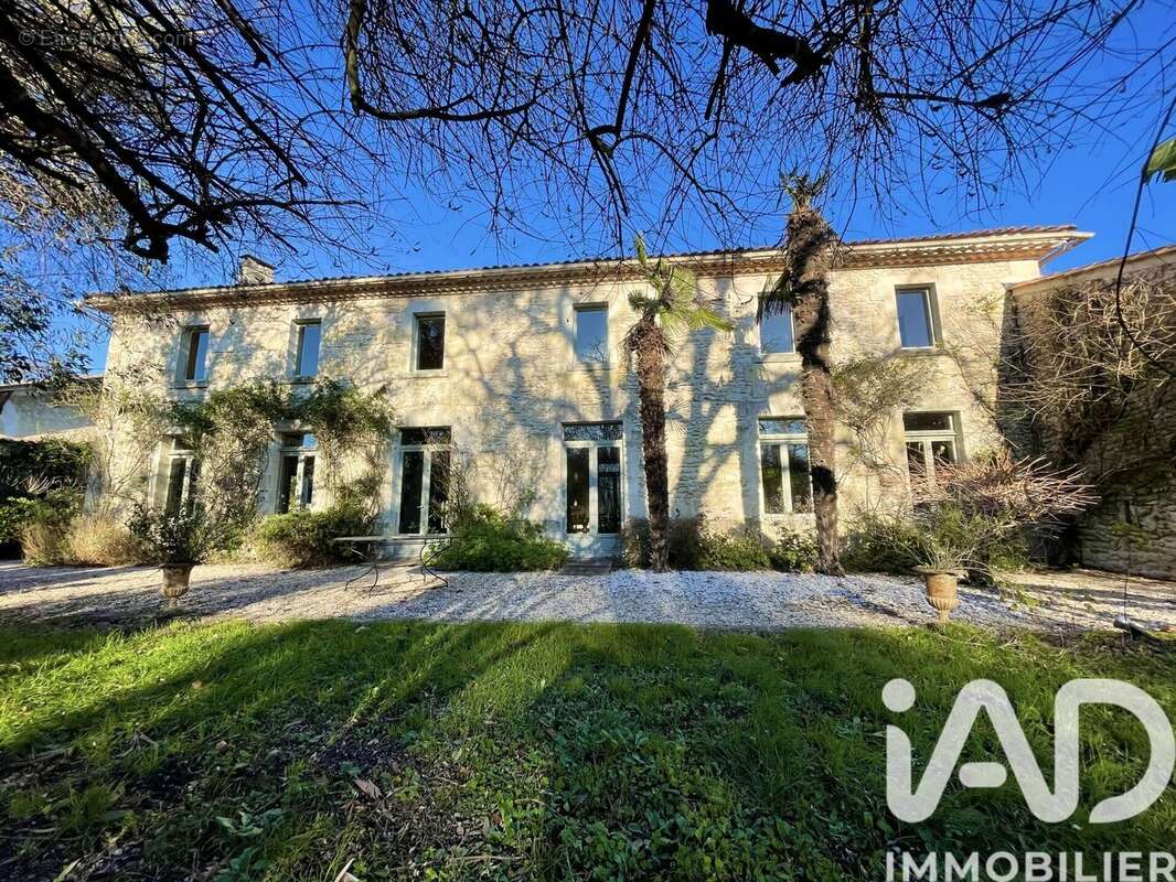 Maison 471 m² à Blaignan  - photo 3