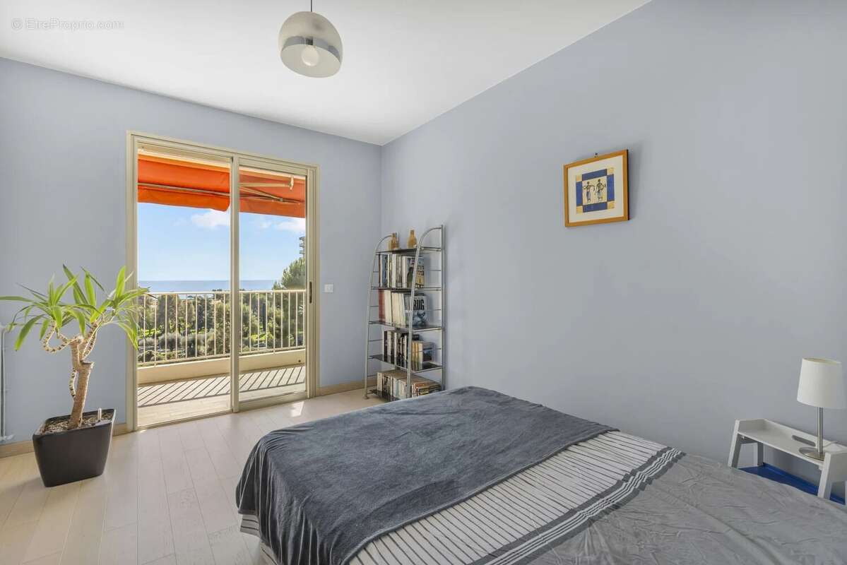 Appartement à CAGNES-SUR-MER