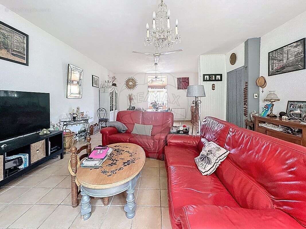 Maison à SAINT-FELIX-DE-PALLIERES