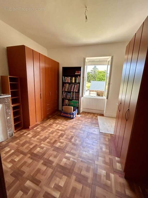 Maison de village toutes commodites - 5 pièces - garages - terrain 916 m2 - photo 10