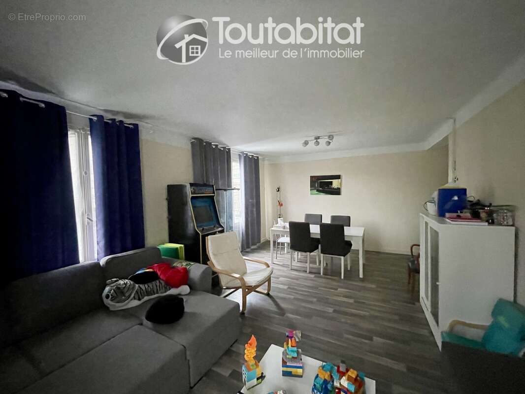 Appartement à CHARLEVILLE-MEZIERES