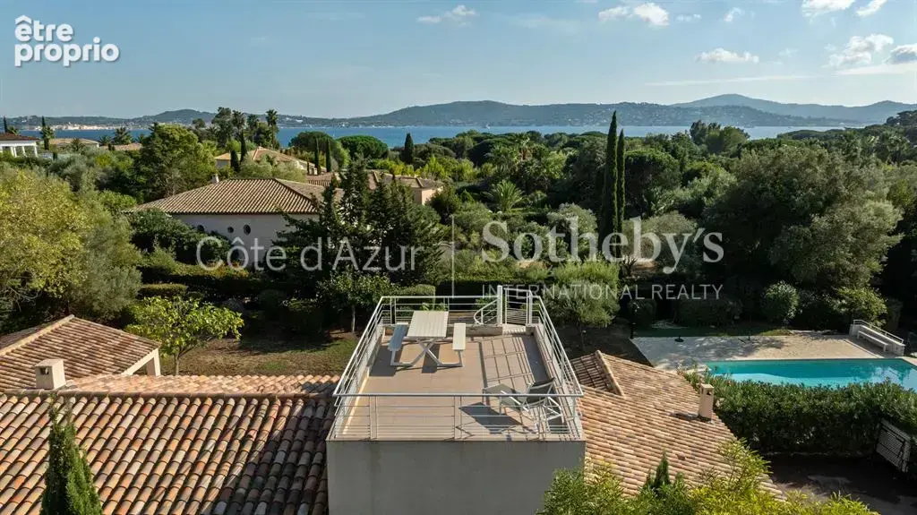 Grimaud, propriété privée avec piscine et solarium à quelques pas des plages - photo 1