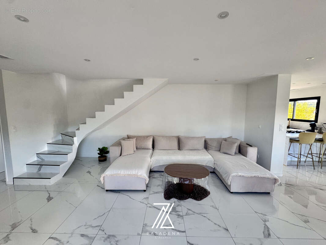 Vente Villa T4 Standing Plaissan - photo 3