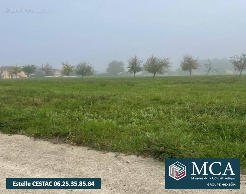Terrain à AIRE-SUR-L'ADOUR