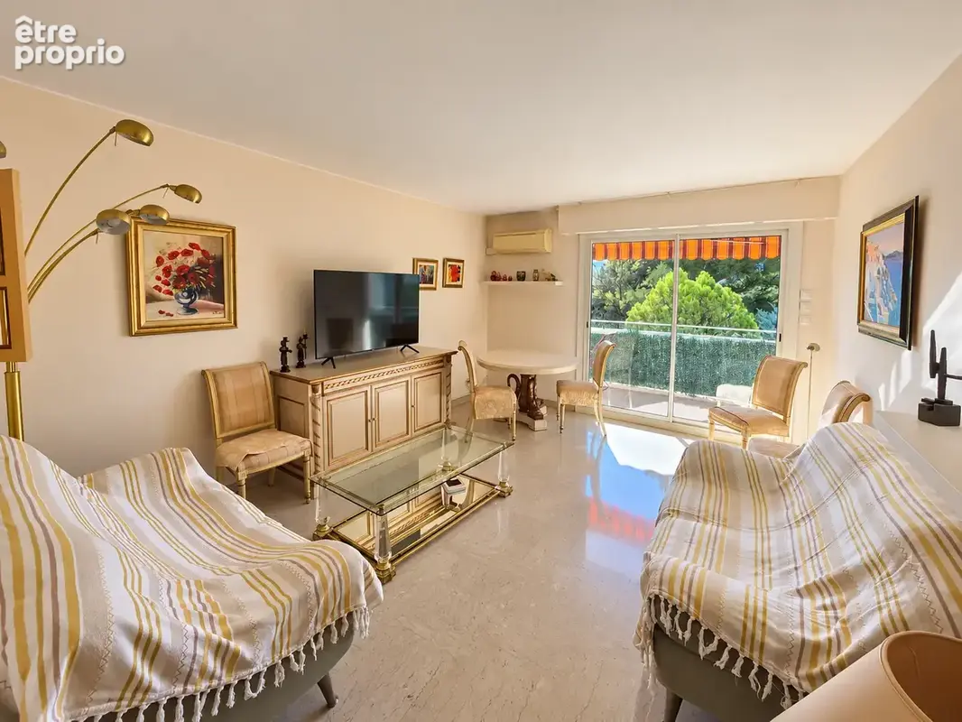 Appartement T2 de 48,43 m2 avec terrasse, véranda, ascenseur, parking privatif et cave   Quartier du Peymian - photo 2
