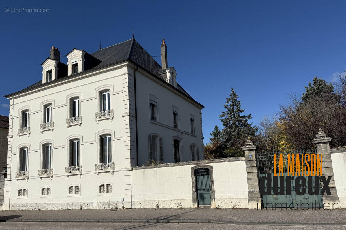 Maison à GRAY