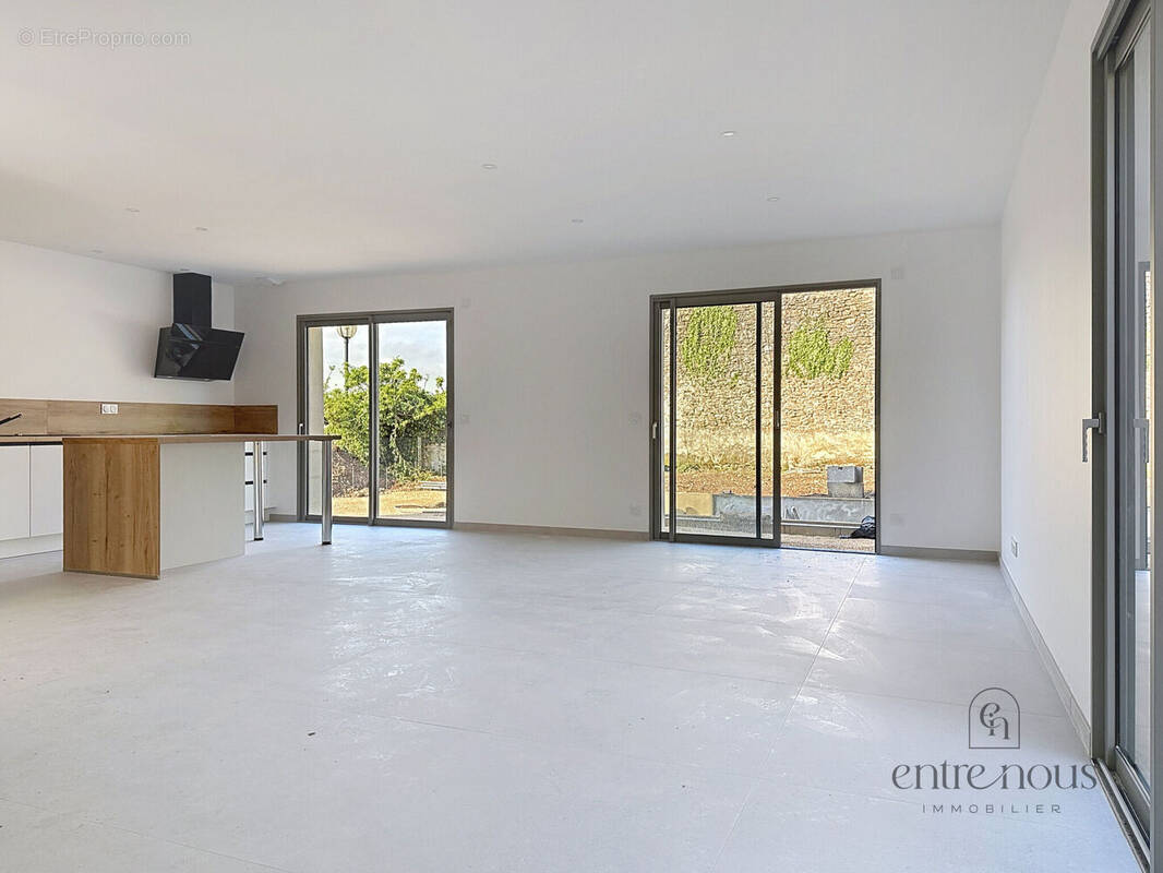 Photo 1 - Maison à L'ISLE-D'ABEAU