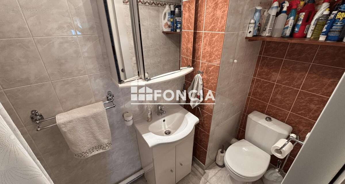 Grand appartement lumineux de 3 chambres dans une résidence sécurisée avec vue dégagée, garage, parkings et terrasse - photo 9
