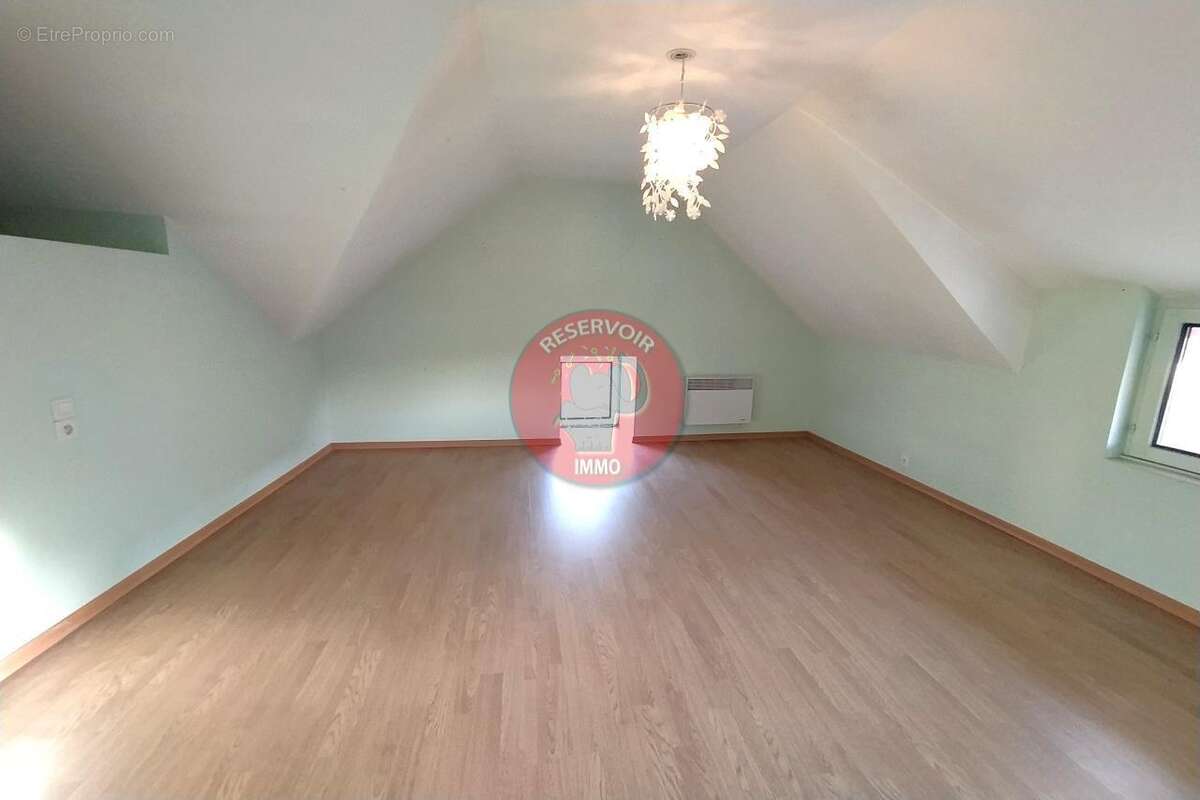 Maison à BIERRY-LES-BELLES-FONTAINES