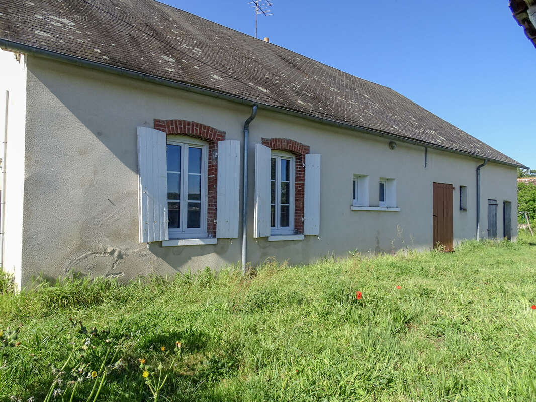 Maison à CHATRES-SUR-CHER