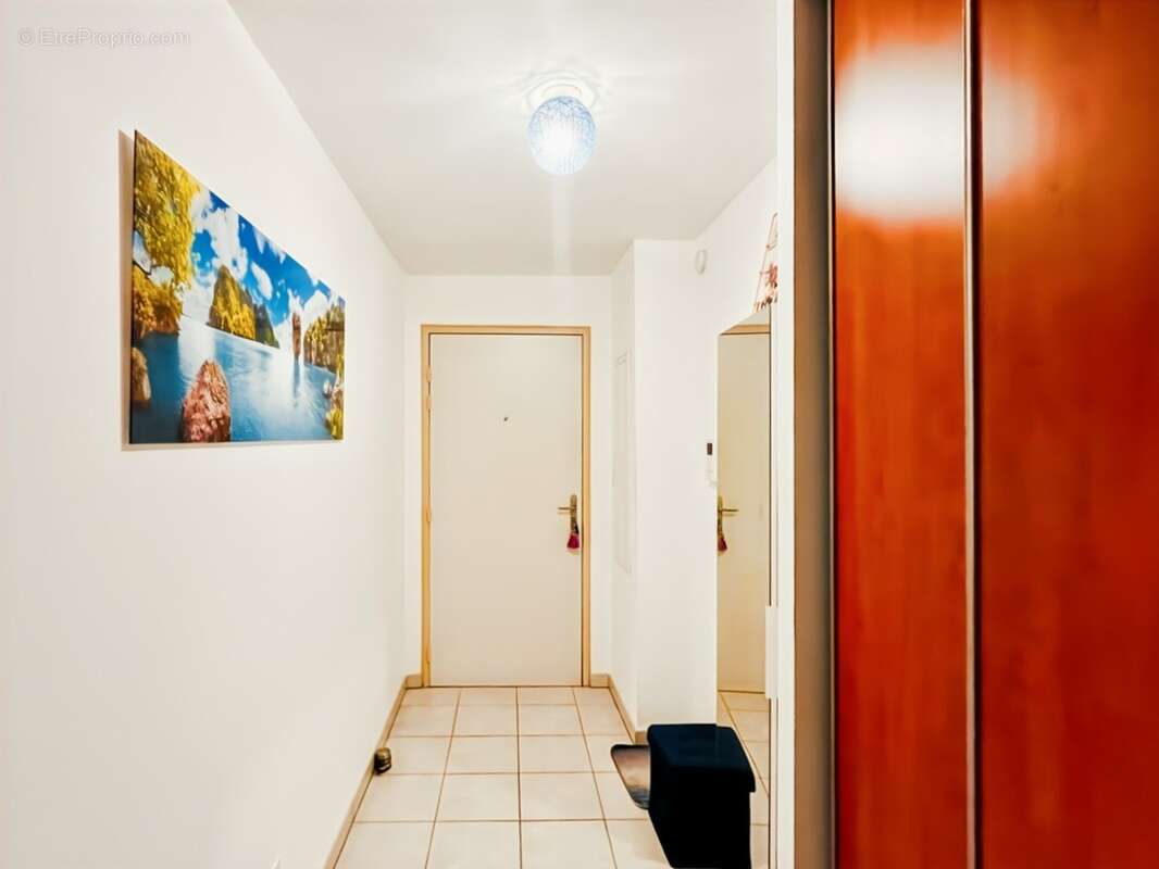  à vendre – t3 traversant avec double varangue – sainte-clotilde  - photo 9