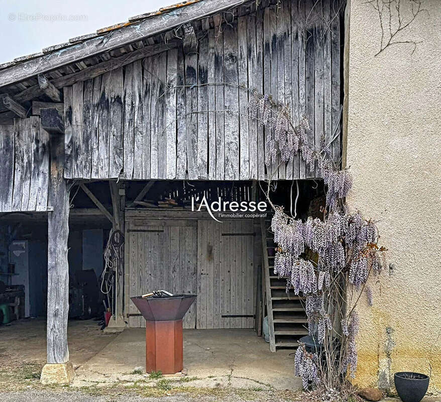 Maison à JUILLES