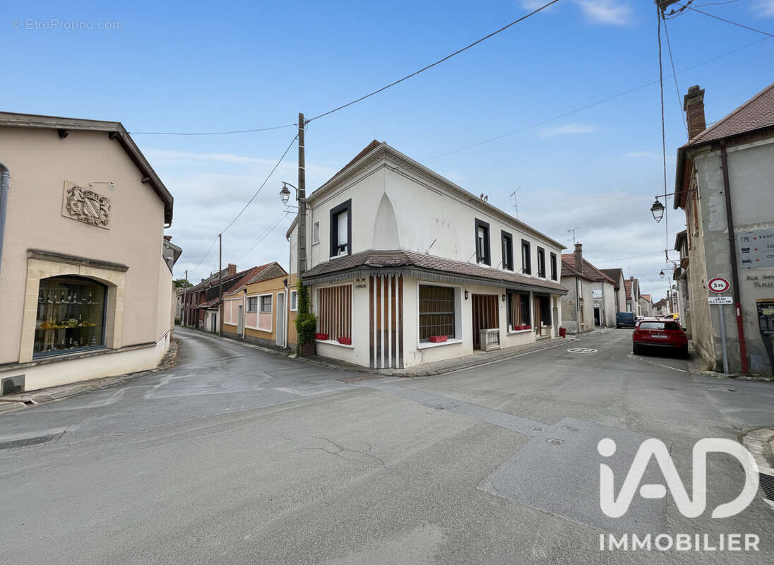 Commerce 603 m² à Ambonnay  - photo 2