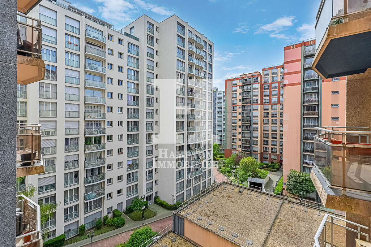 Appartement à PARIS-19E